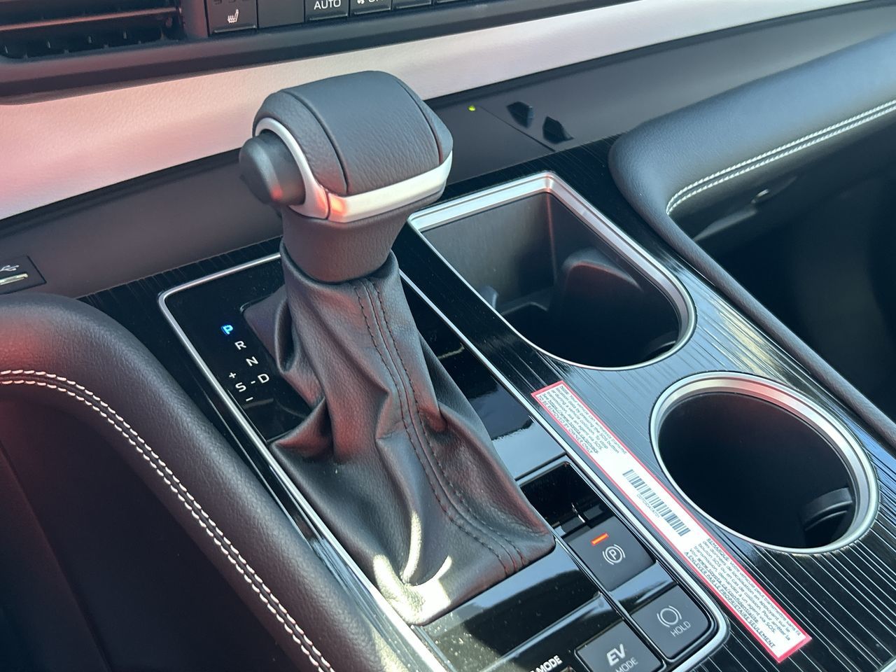 2025 Toyota Sienna Hybrid