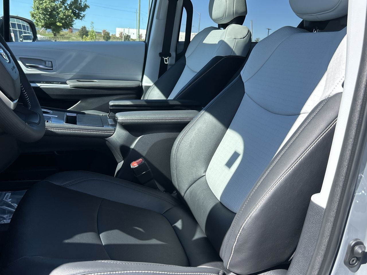 2025 Toyota Sienna Hybrid