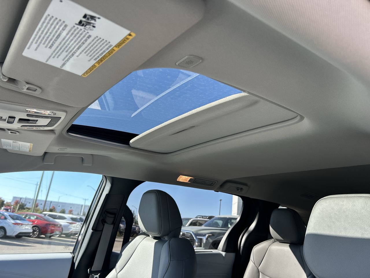 2025 Toyota Sienna Hybrid