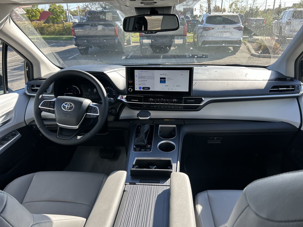 2025 Toyota Sienna Hybrid