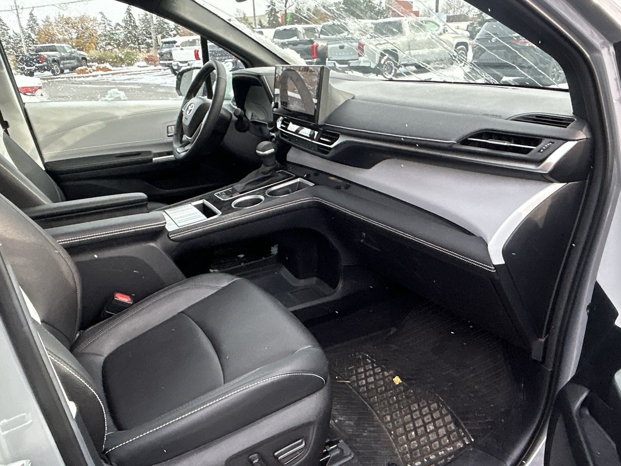 2025 Toyota Sienna Hybrid