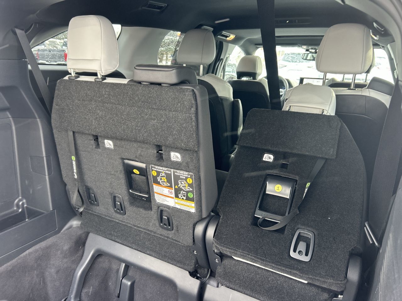 2025 Toyota Sienna Hybrid