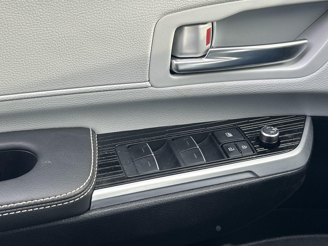 2025 Toyota Sienna Hybrid