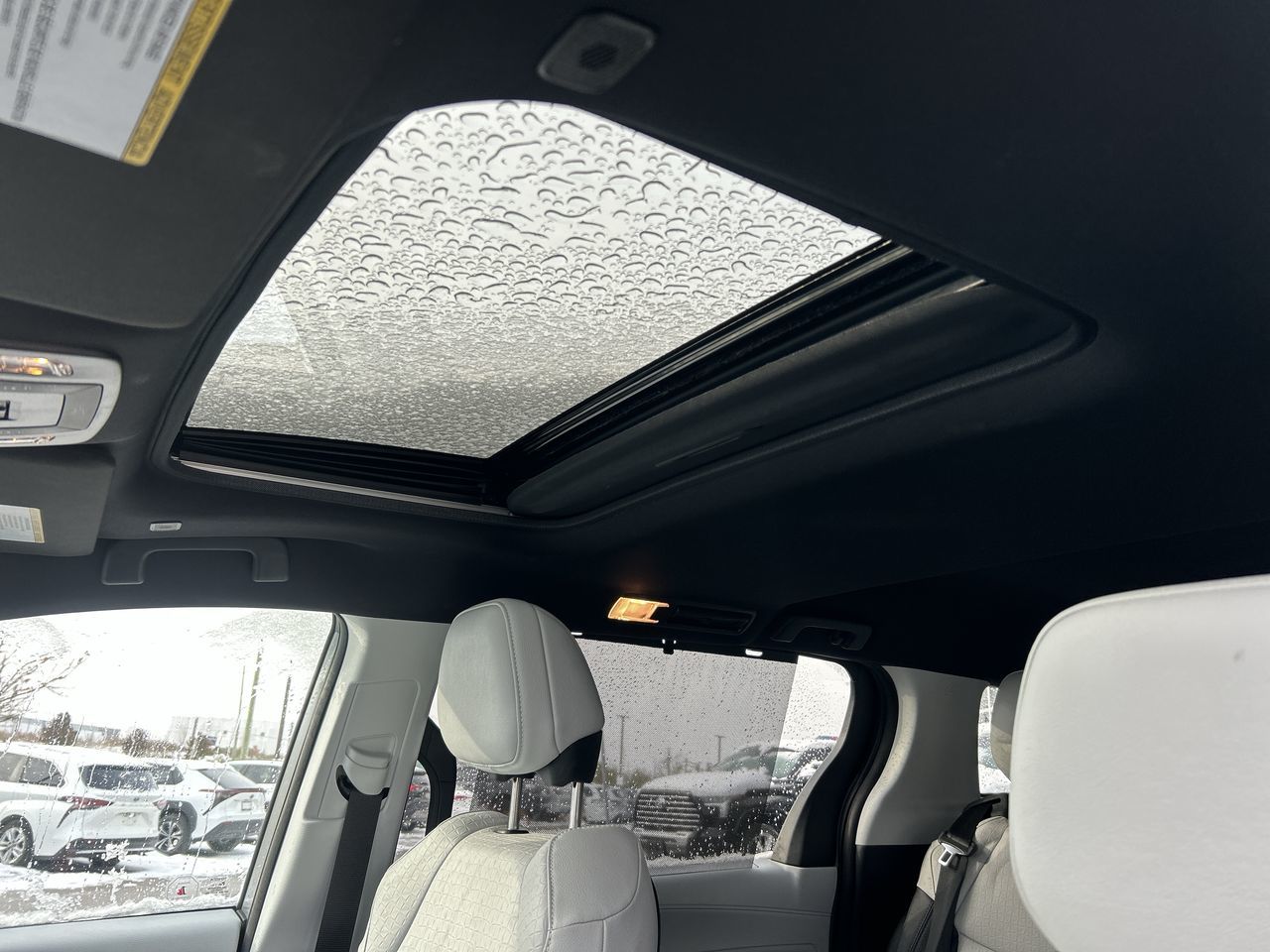 2025 Toyota Sienna Hybrid