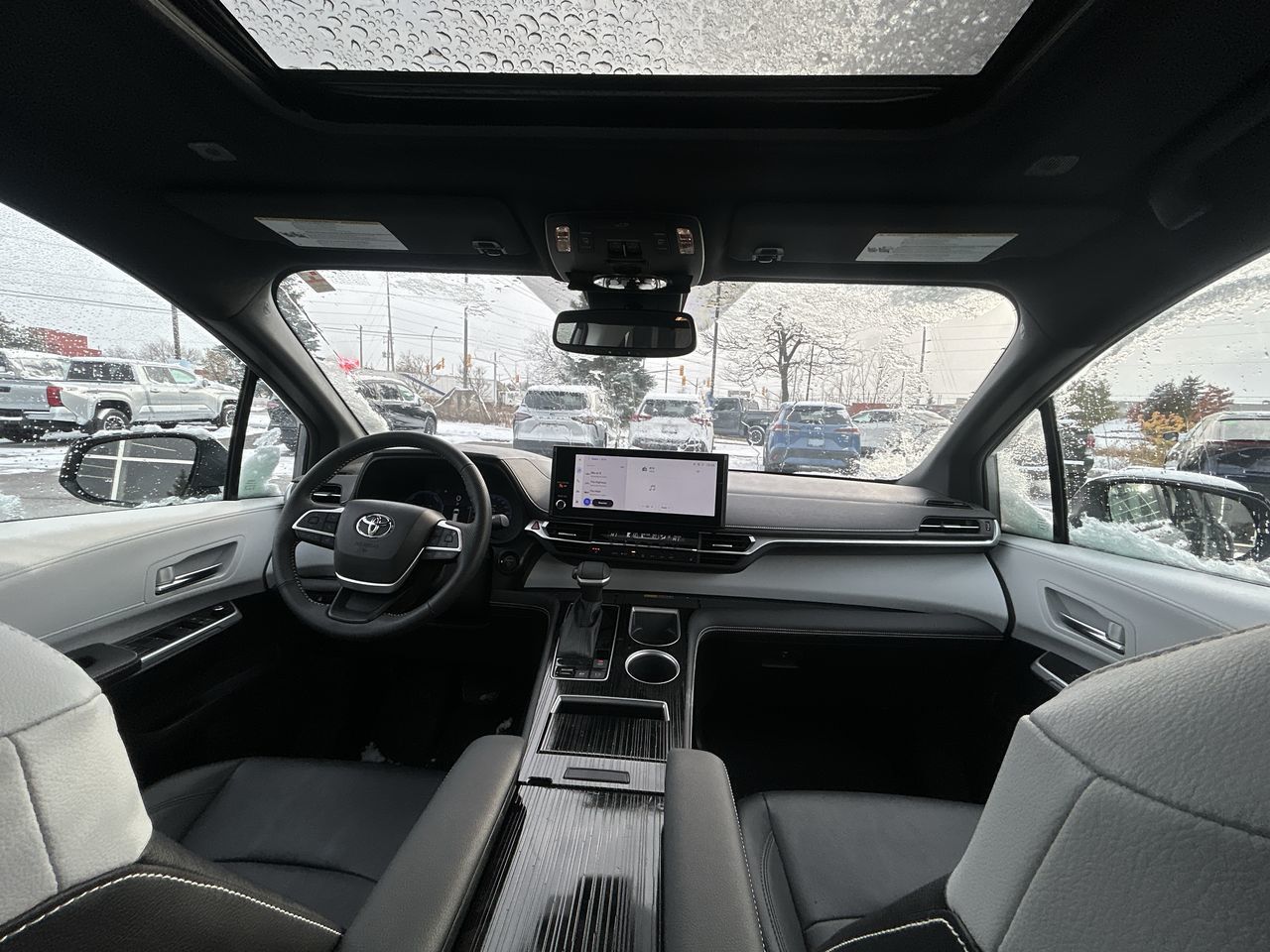 2025 Toyota Sienna Hybrid