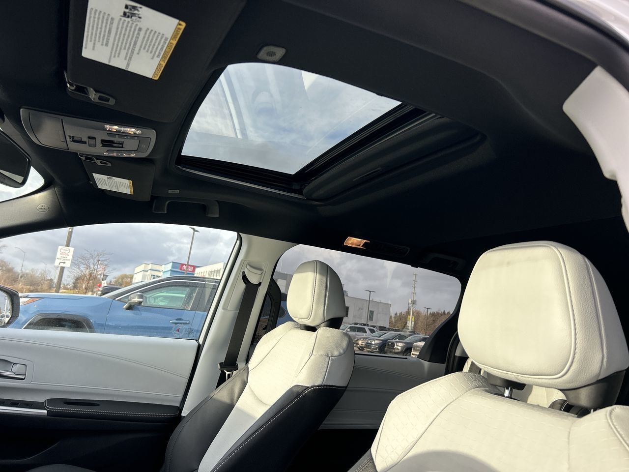 2025 Toyota Sienna Hybrid