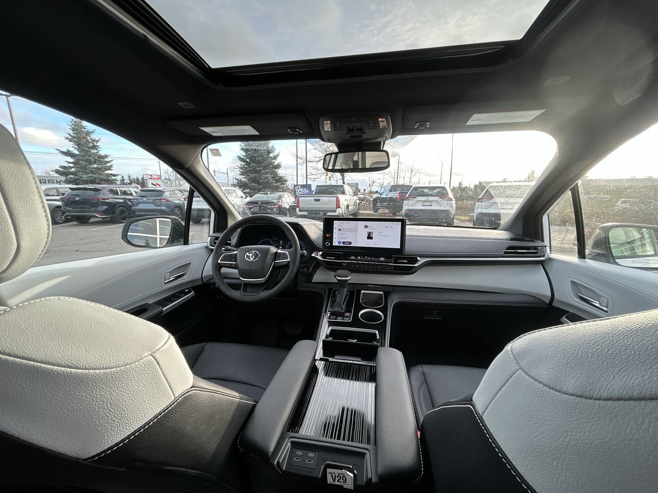 2025 Toyota Sienna Hybrid