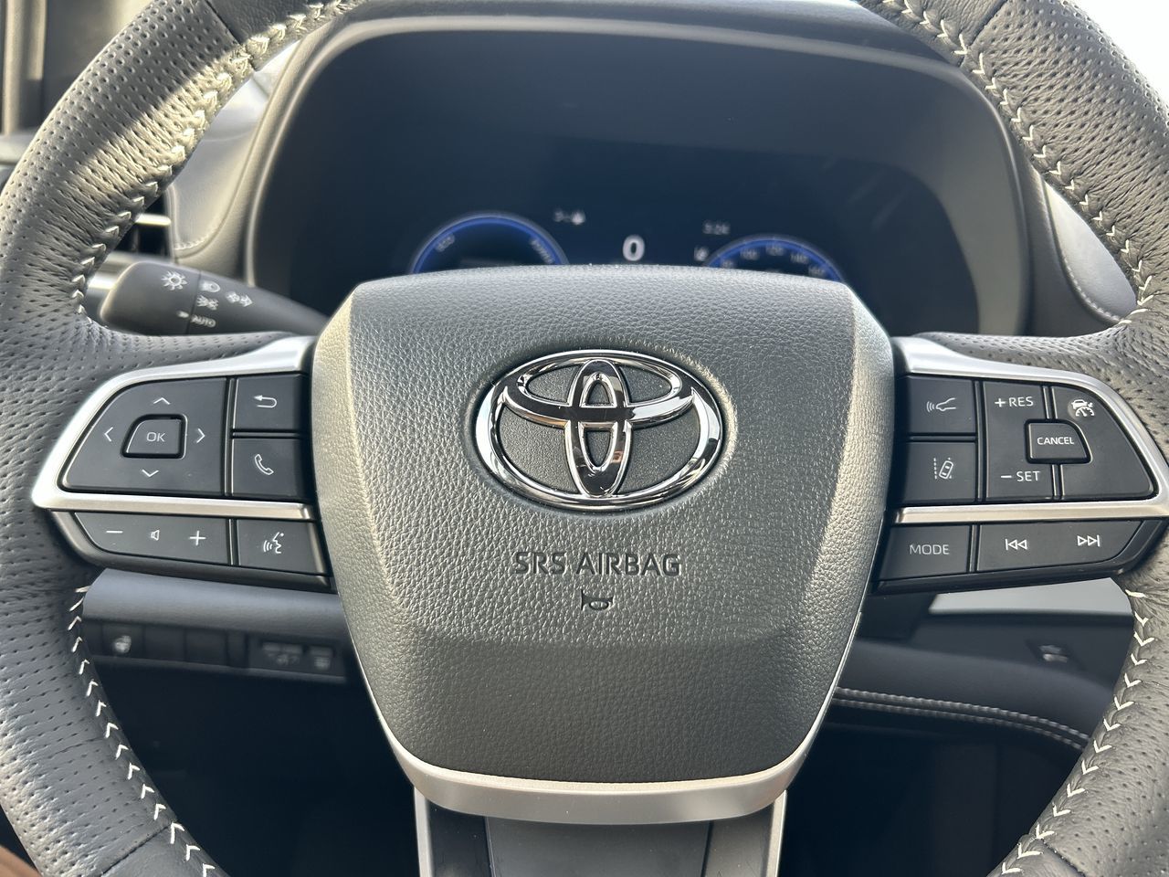 2025 Toyota Sienna Hybrid