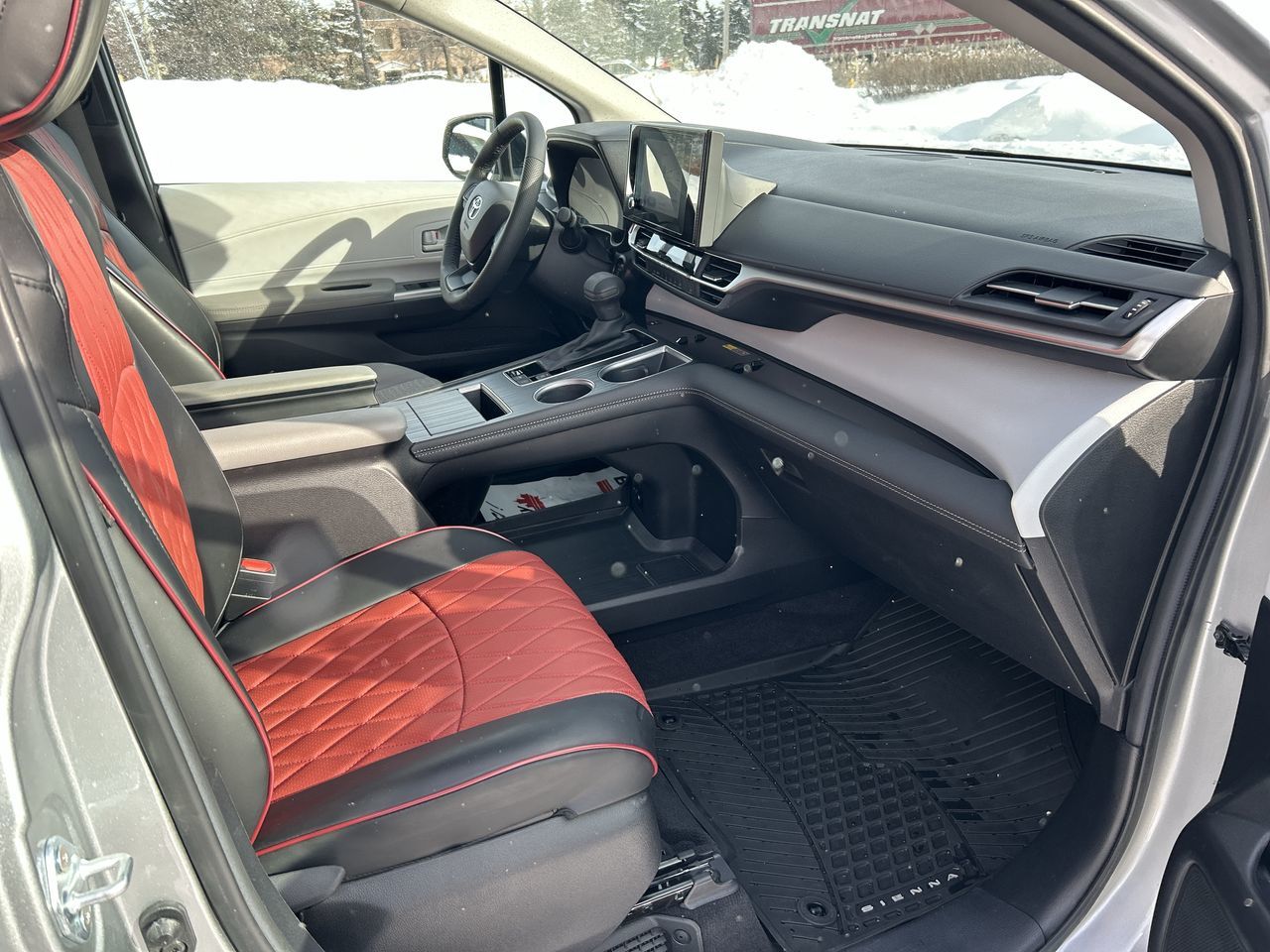 2025 Toyota Sienna Hybrid