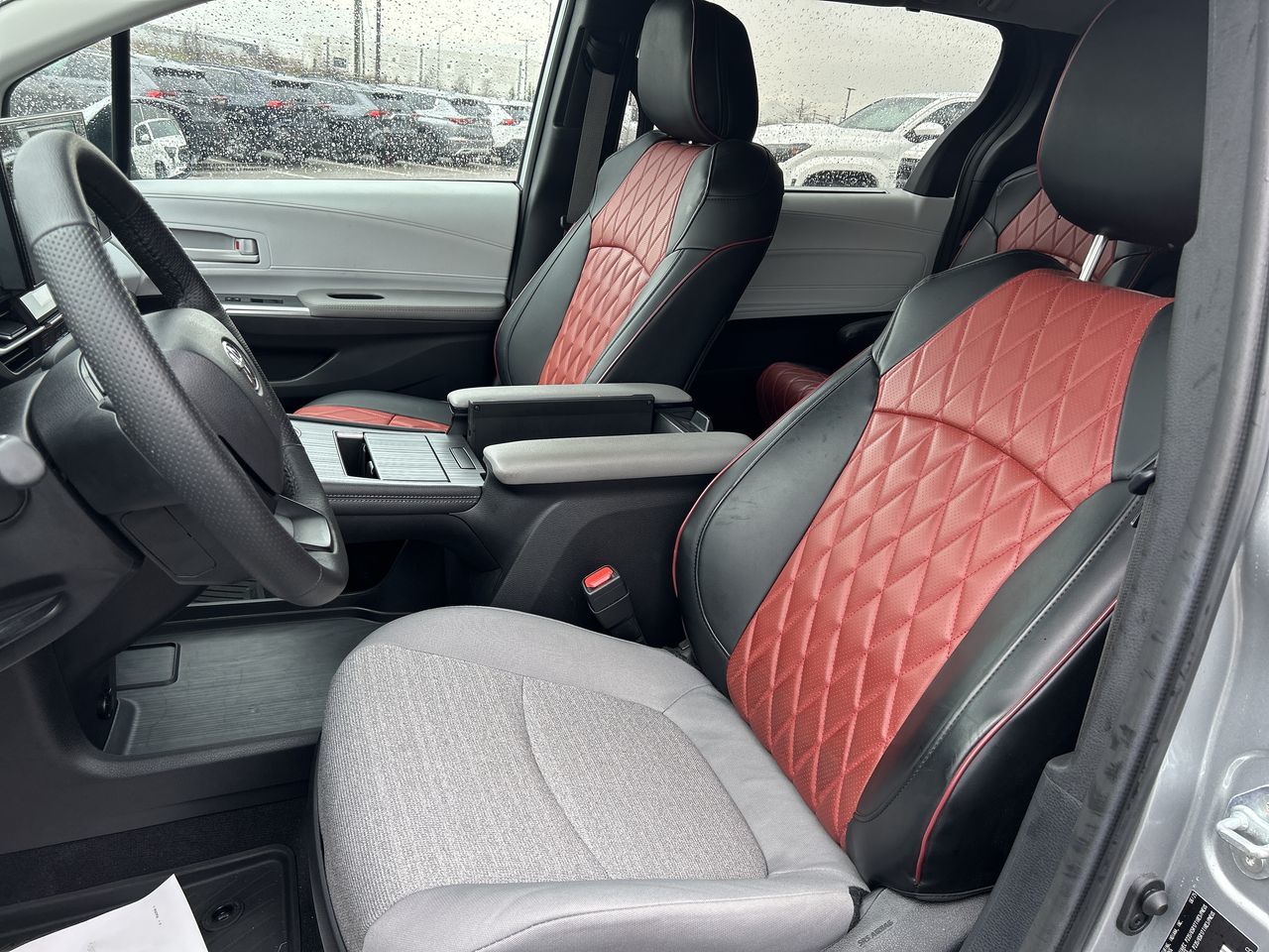 Toyota Sienna Hybrid  2025 à Bolton, Ontario