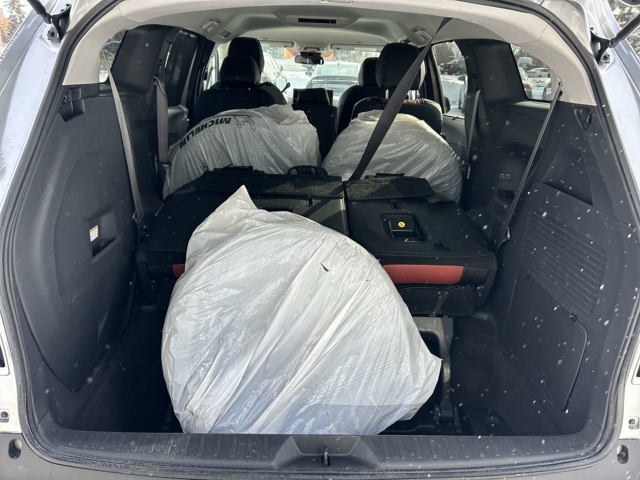 2025 Toyota Sienna Hybrid