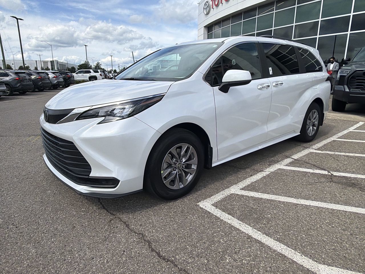 2026 Toyota Sienna Hybrid