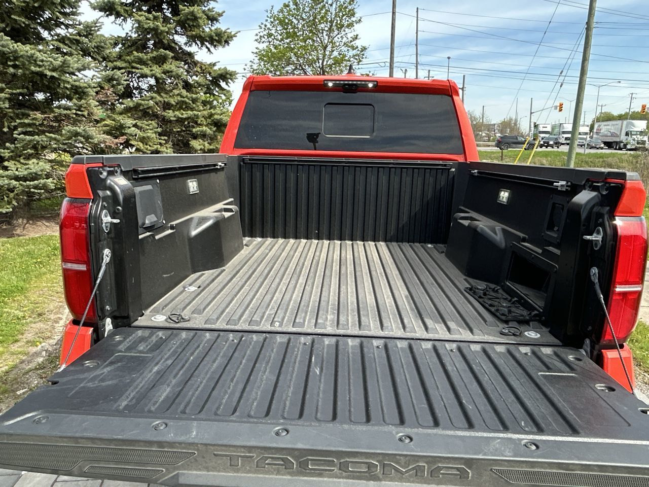 2024 Toyota TACOMA HYBRID in Bolton, Ontario