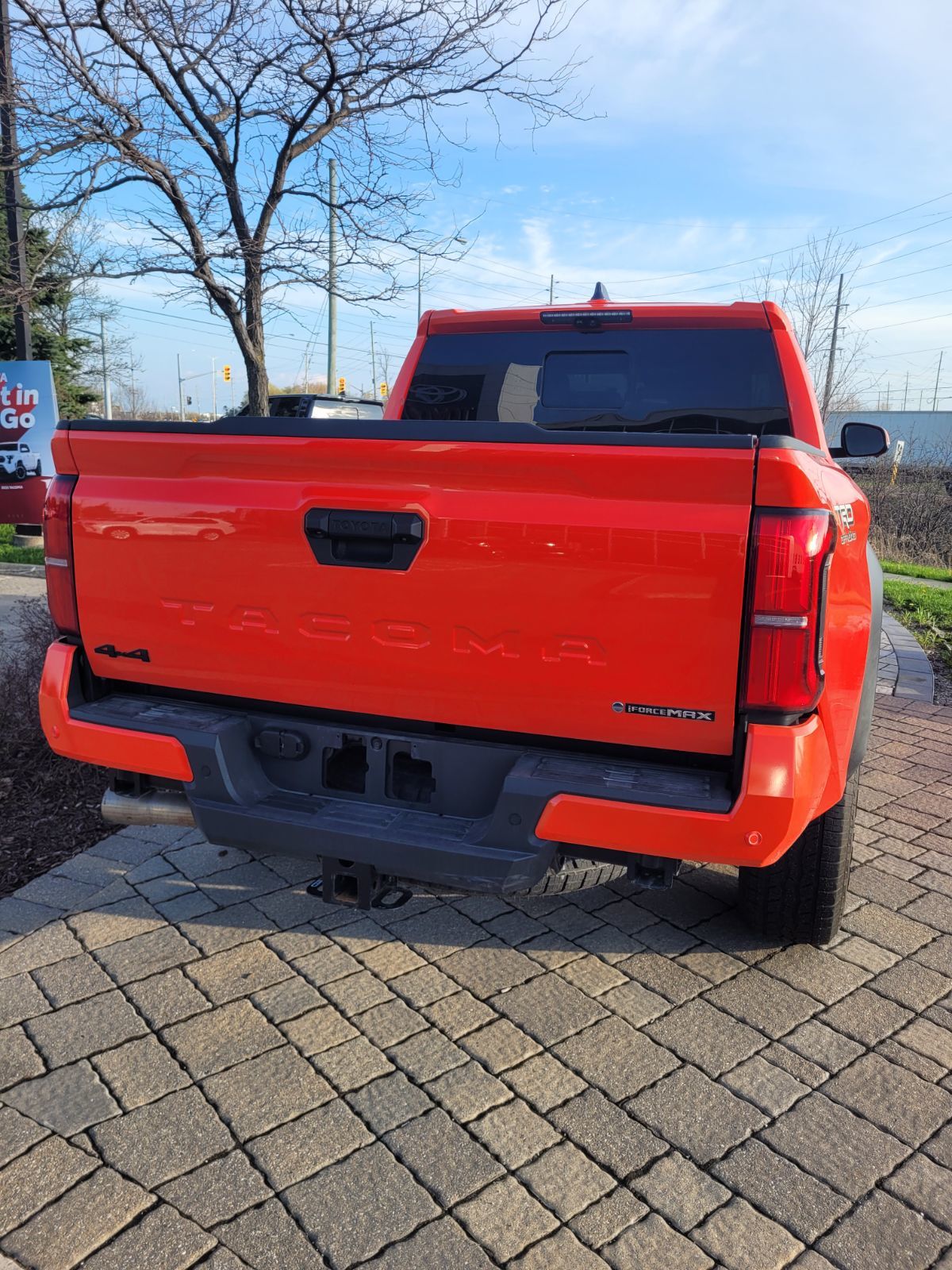 Toyota TACOMA HYBRID  2024 à Bolton, Ontario