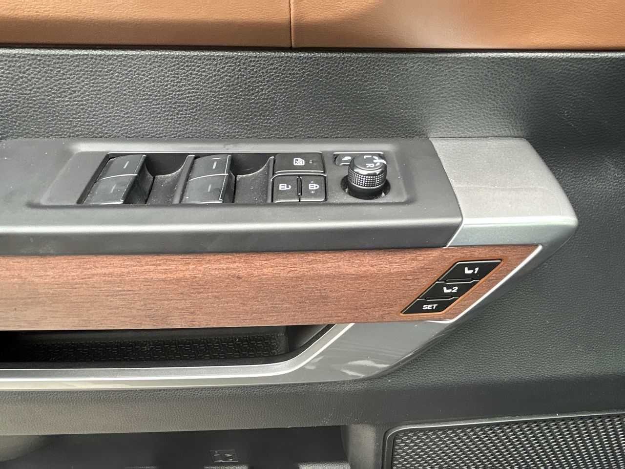 2023 Toyota TUNDRA 4X4 in Bolton, Ontario