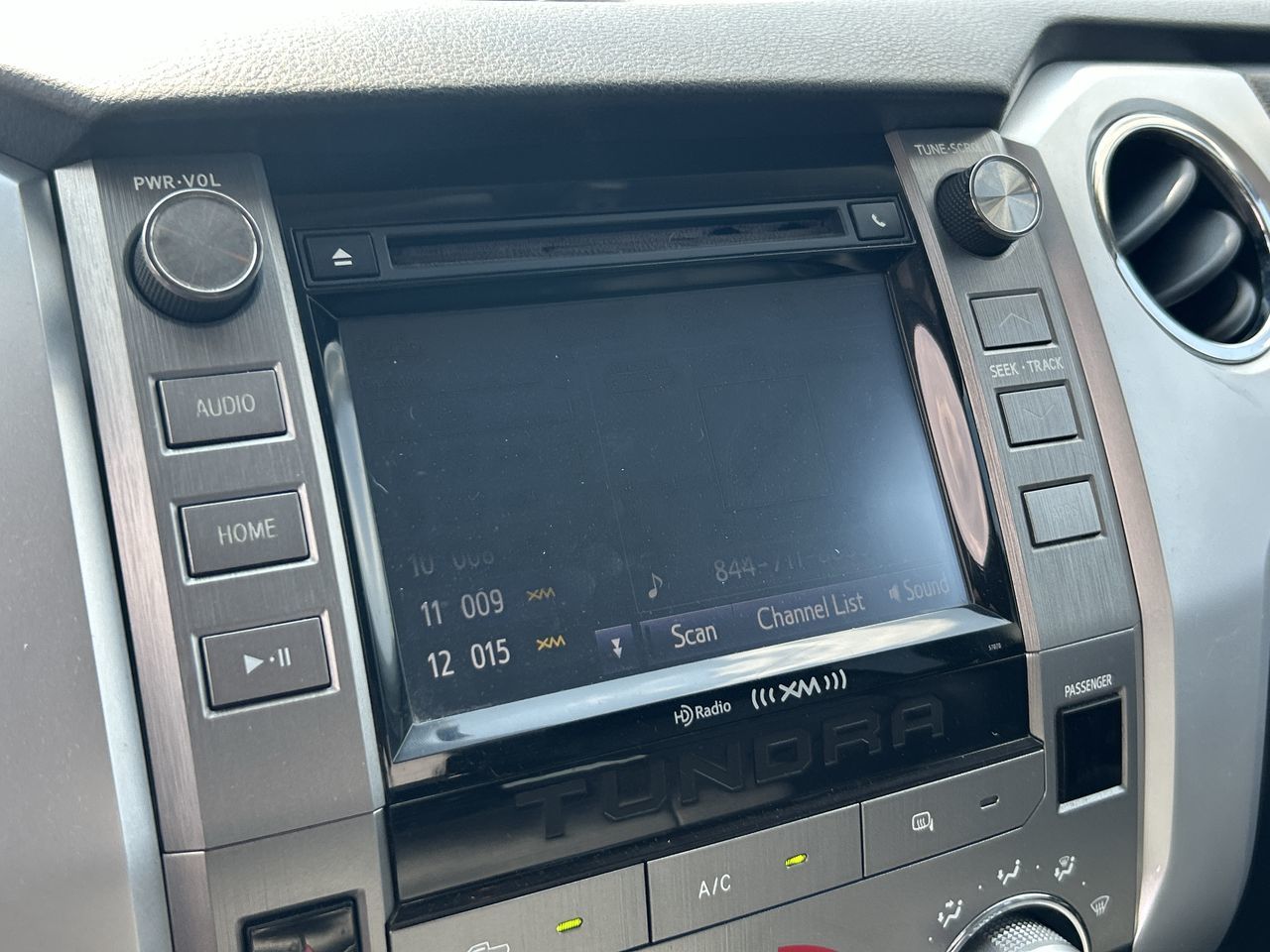 2015 Toyota Tundra in Bolton, Ontario