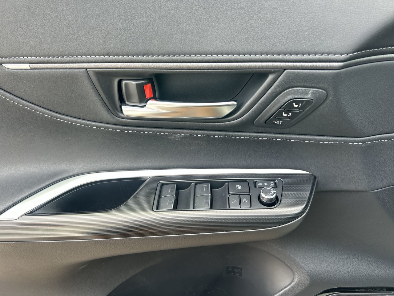 2021 Toyota Venza Hybrid in Bolton, Ontario