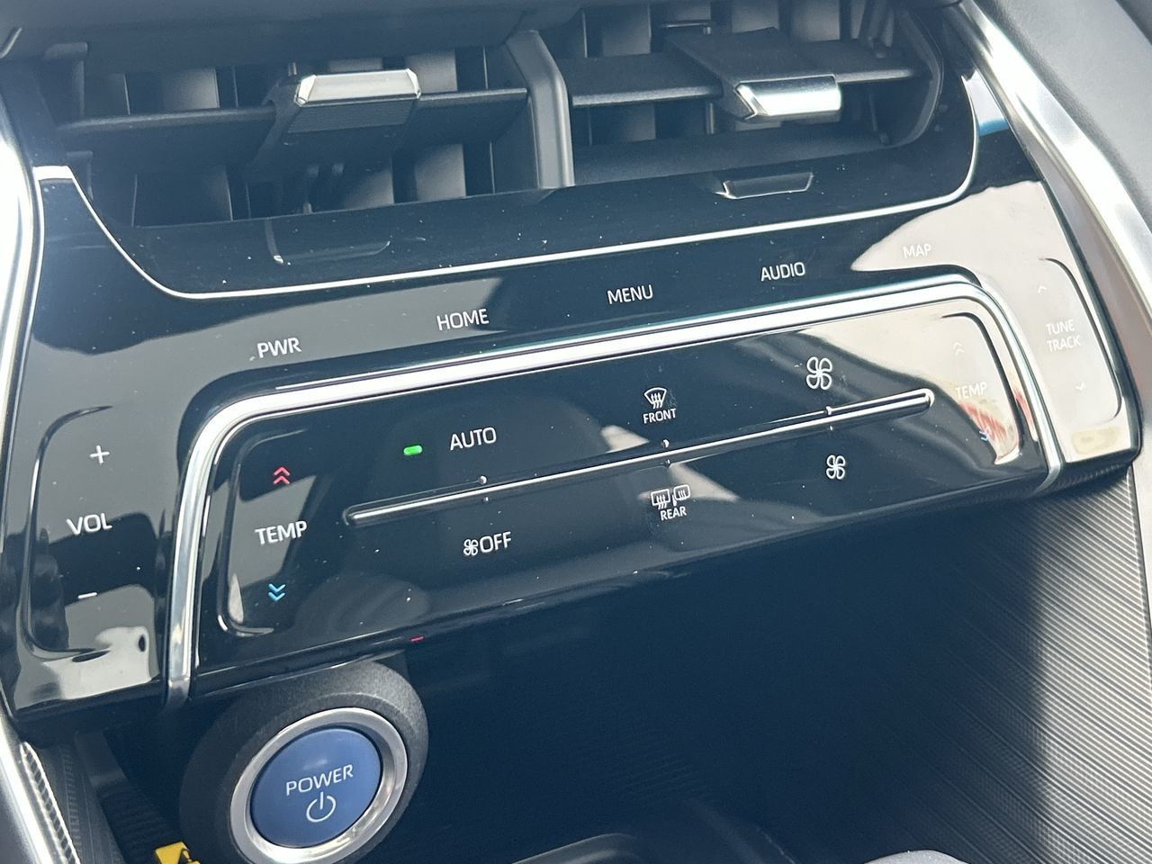 2021 Toyota Venza Hybrid in Bolton, Ontario