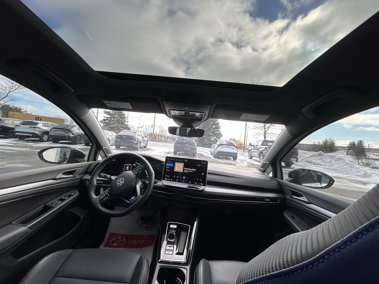 2025 Volkswagen Golf R in Bolton, Ontario