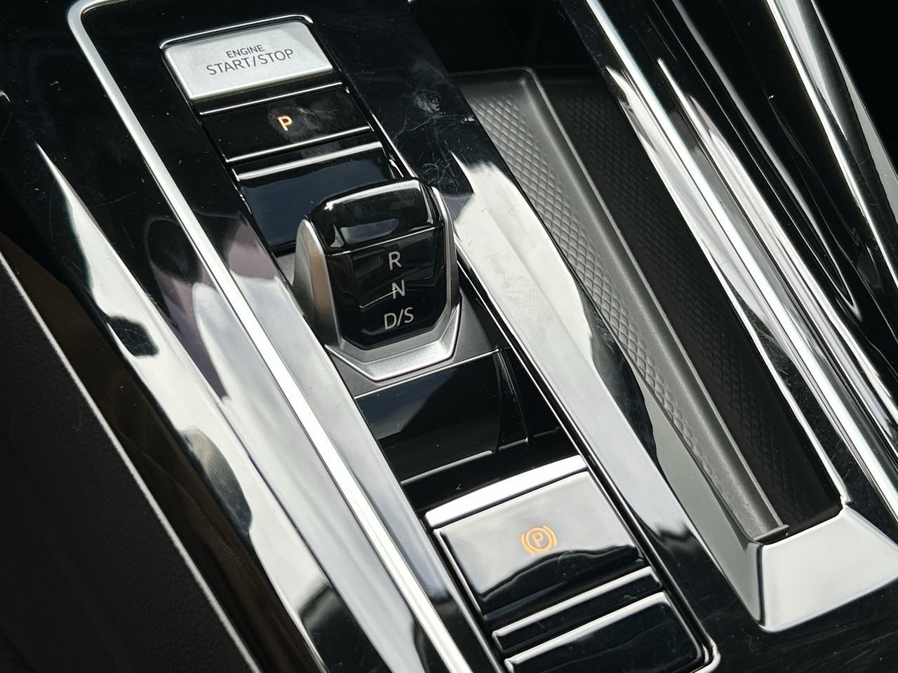 2025 Volkswagen Golf R in Bolton, Ontario