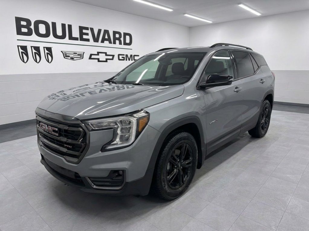 2023 GMC Terrain AT4