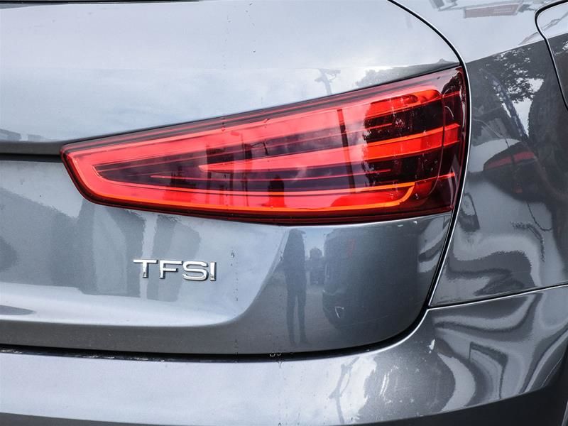 Photo 2015 Audi Q3 2.0T Progressiv quattro 6sp Tiptronic #8