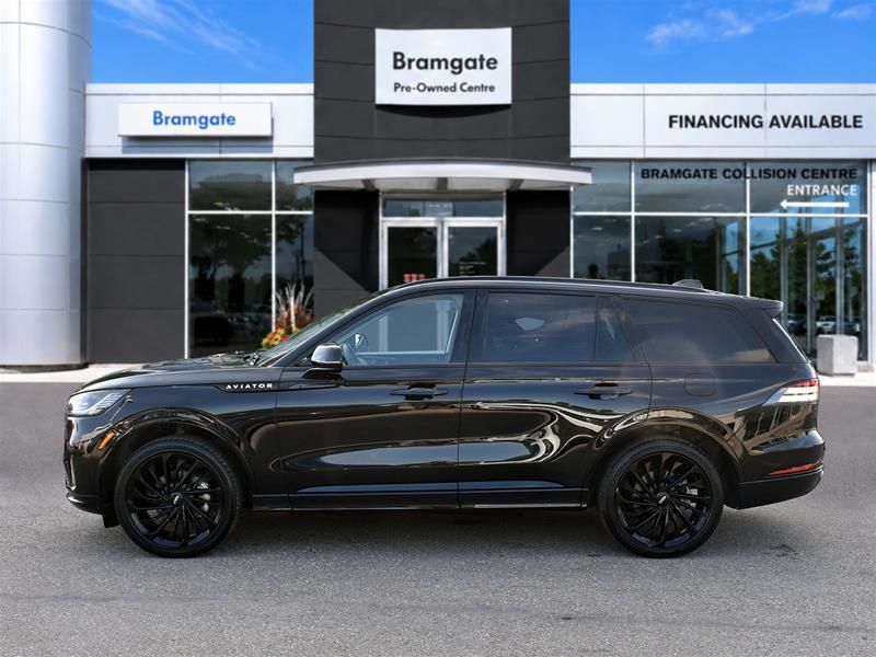 Photo 2025 Lincoln Aviator Reserve AWD #3