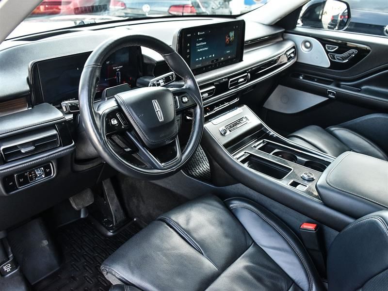 Photo 2025 Lincoln Aviator Reserve AWD #7