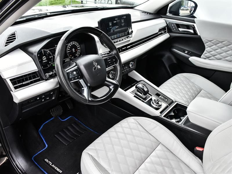 Photo 2023 Mitsubishi Outlander PHEV SEL S-AWC #5