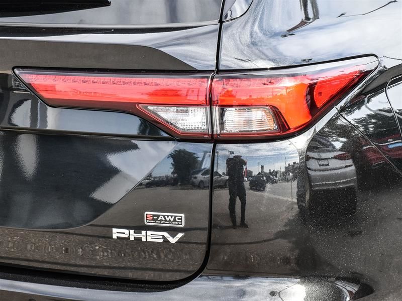 Photo 2023 Mitsubishi Outlander PHEV SEL S-AWC #8