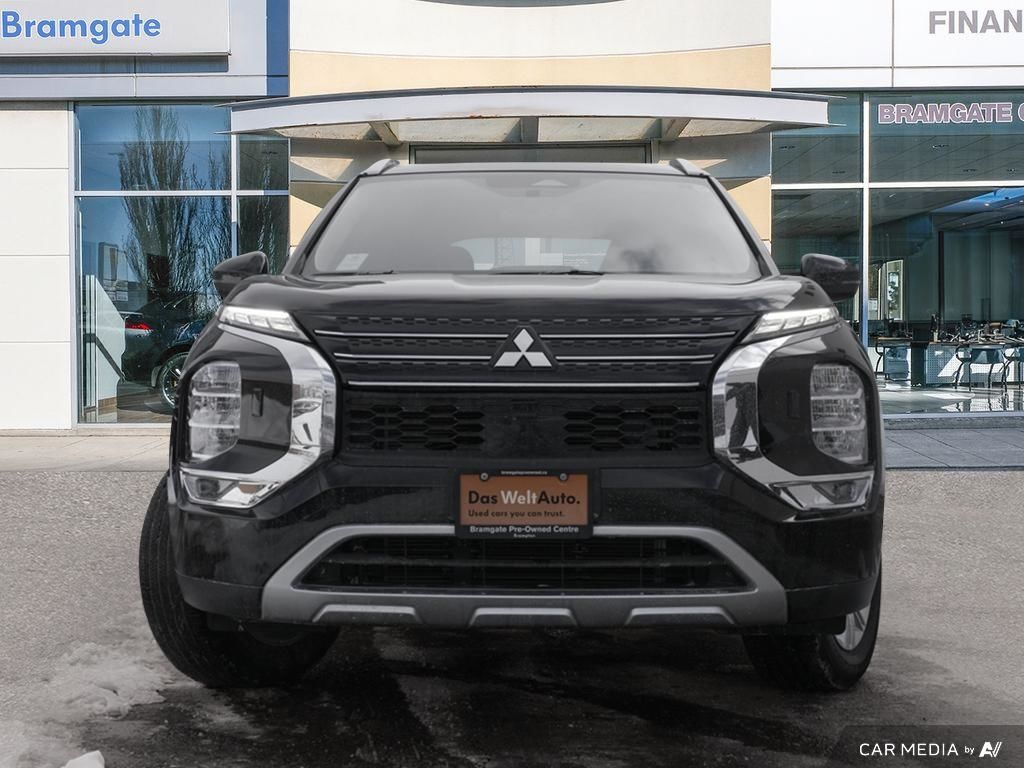 2024 Mitsubishi Outlander LE S-AWC