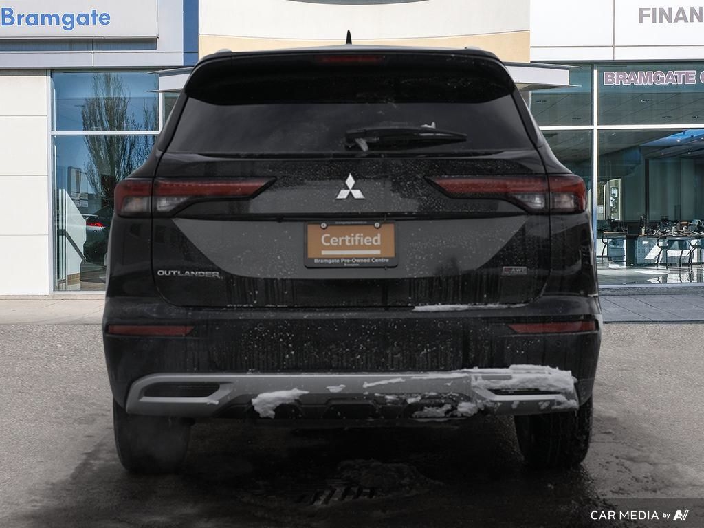 2024 Mitsubishi Outlander LE S-AWC