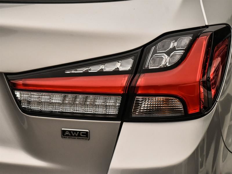 Photo 2024 Mitsubishi RVR ES AWC #5