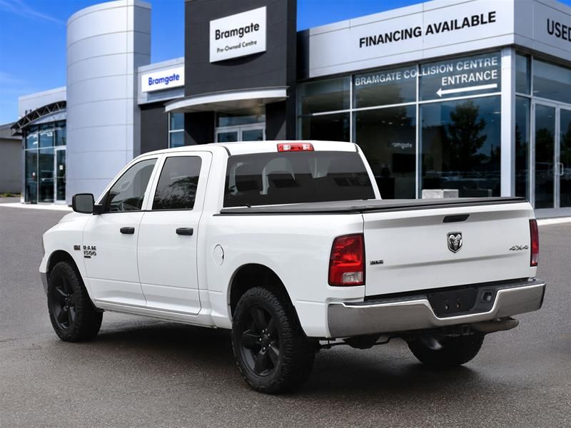 Photo 2023 Ram RAM 1500 Classic Crew Cab 4x4 (DS) SLT (140.5 WB 5'7 Box) SWB #6