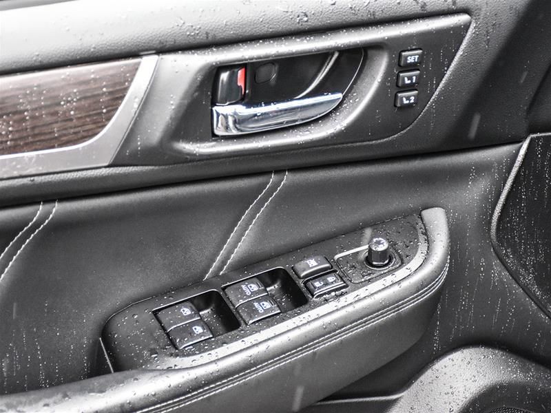 Photo 2018 Subaru Legacy Sedan 3.6R Limited w/ Eyesight at #8
