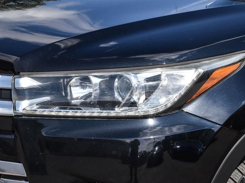Photo 2017 Toyota Highlander XLE AWD #6