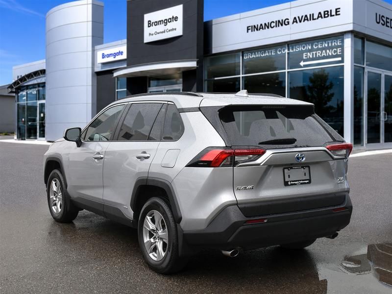 Photo 2023 Toyota RAV4 Hybrid XLE AWD #5