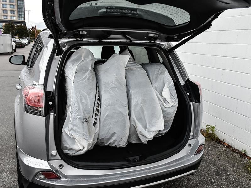 Photo 2016 Toyota RAV4 FWD XLE #6