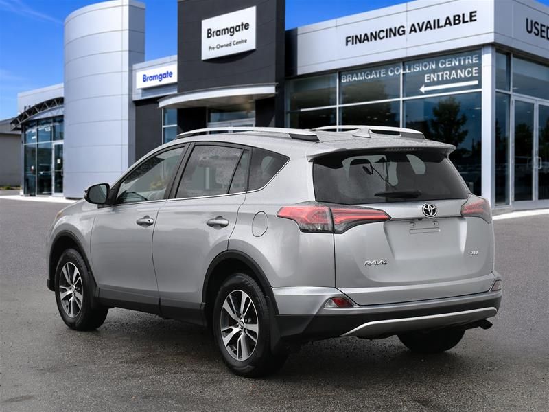 Photo 2016 Toyota RAV4 FWD XLE #5