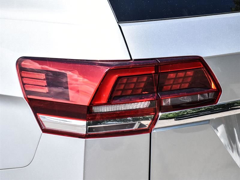 Photo 2018 Volkswagen Atlas Execline 3.6L 8sp at w/Tip 4MOTION #4