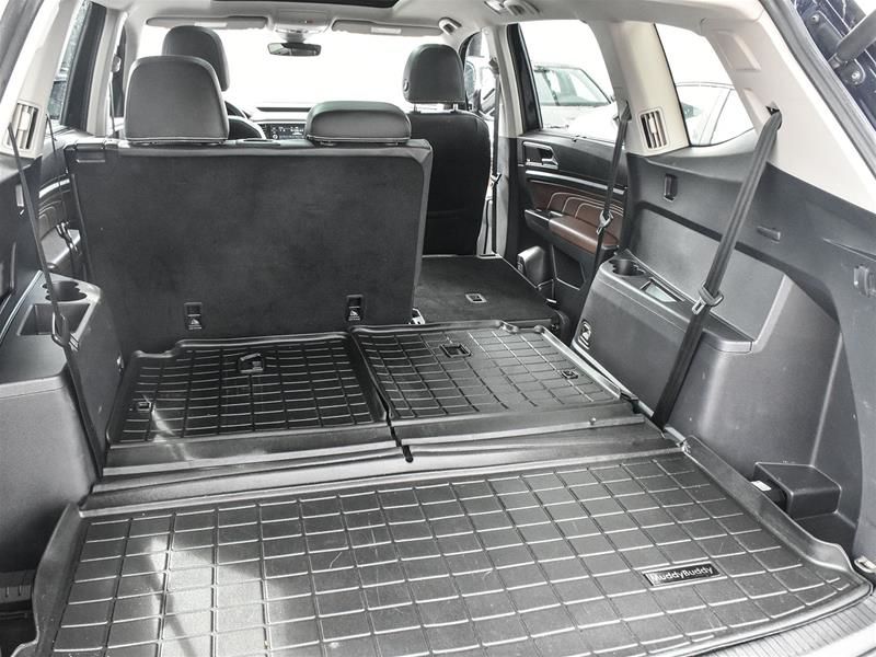 Photo 2023 Volkswagen Atlas Execline 3.6L 8sp at w/Tip 4MOTION #5