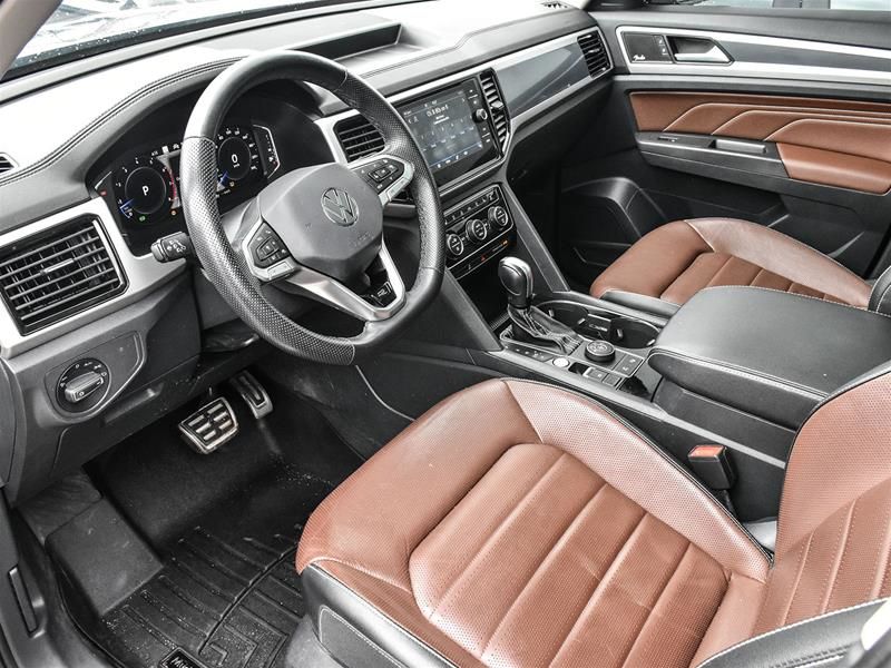 Photo 2023 Volkswagen Atlas Execline 3.6L 8sp at w/Tip 4MOTION #8