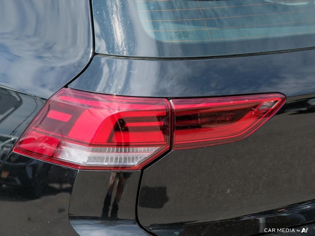 2024 Volkswagen Golf R 2.0 T 6Sp
