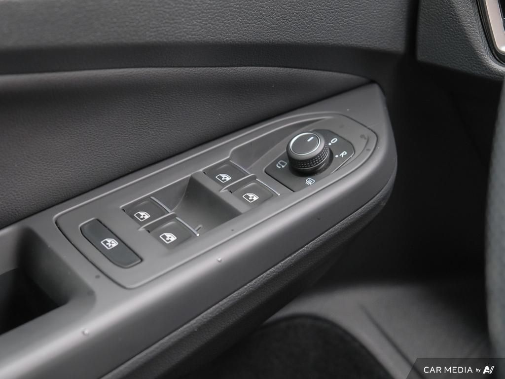 2024 Volkswagen Golf R 2.0 T 6Sp