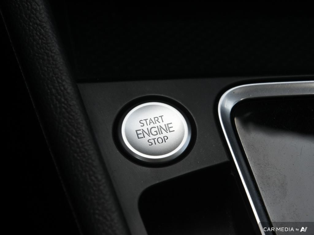 2021 Volkswagen Jetta Execline 1.4T 8sp at w/Tip