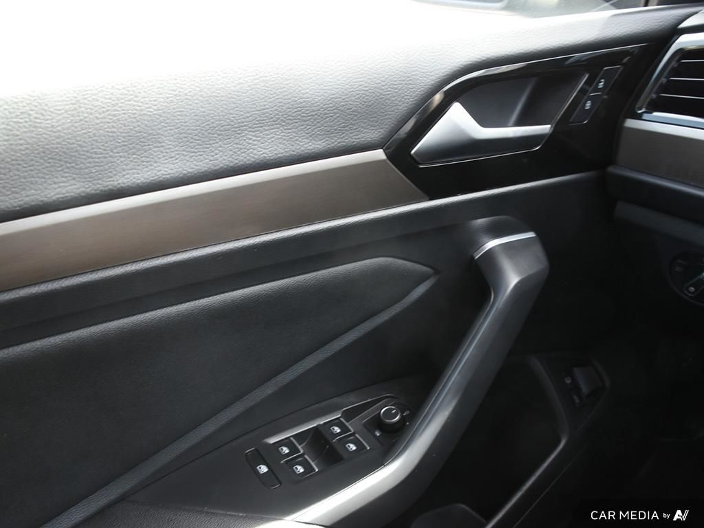 2021 Volkswagen Jetta Execline 1.4T 8sp at w/Tip