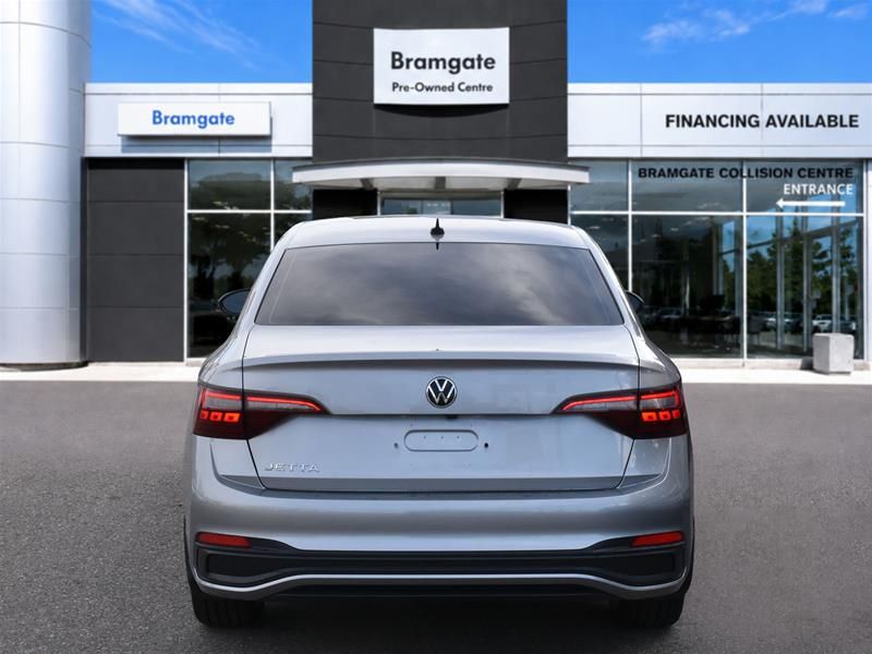Photo 2022 Volkswagen Jetta Trendline 1.5T 8Sp w/Tip #8
