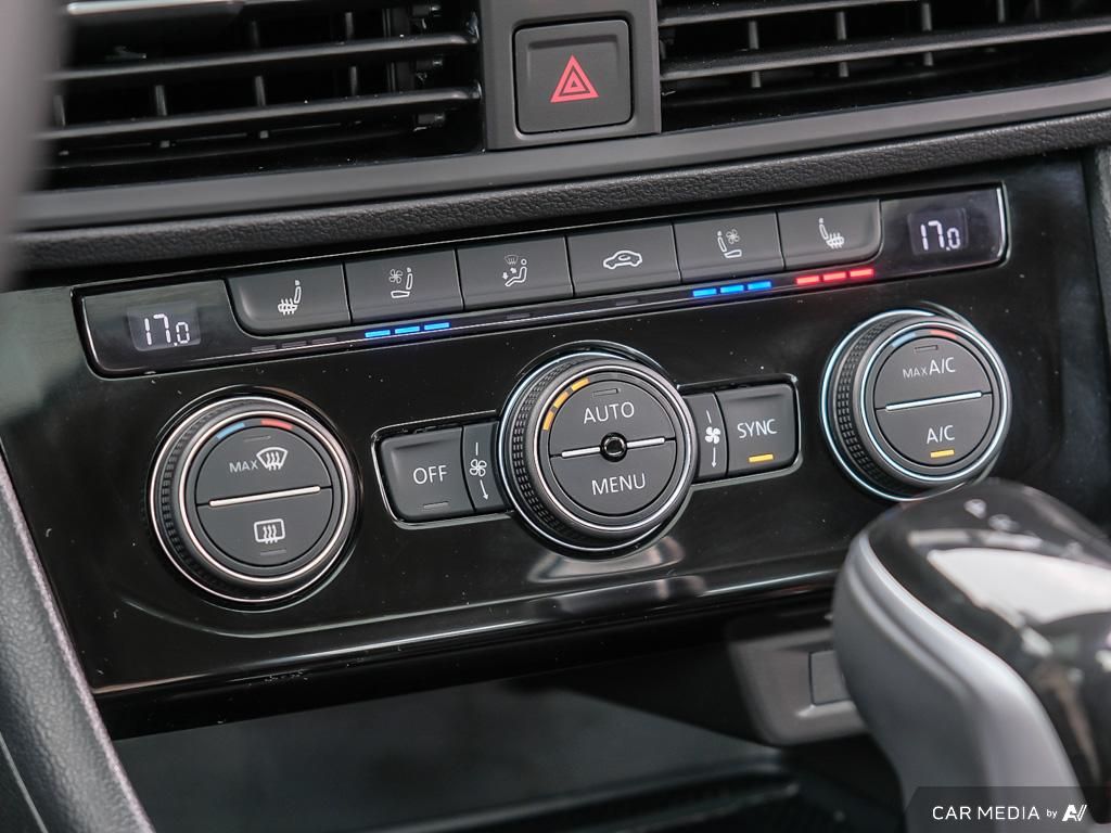 2024 Volkswagen Jetta Highline 1.5 T 8Sp at w/Tip