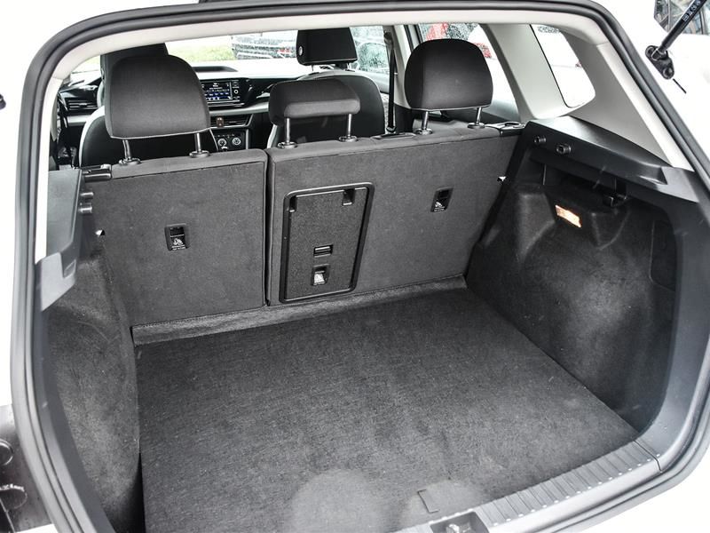 Photo 2022 Volkswagen Taos Trendline 1.5T 7sp at DSG w/ Tip 4M #7