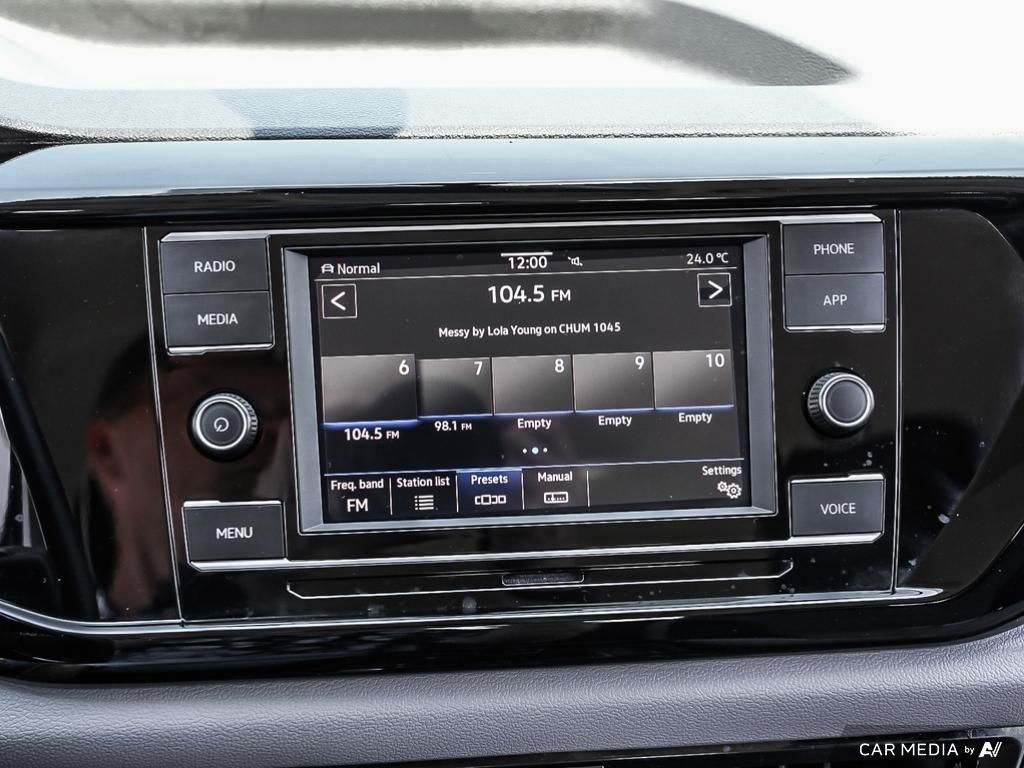 2024 Volkswagen Taos Trendline 1.5T 7sp at DSG w/ Tip 4M